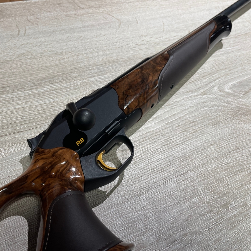 R8 Success Cuir Cal. 300 win mag Gade 7 - Blaser