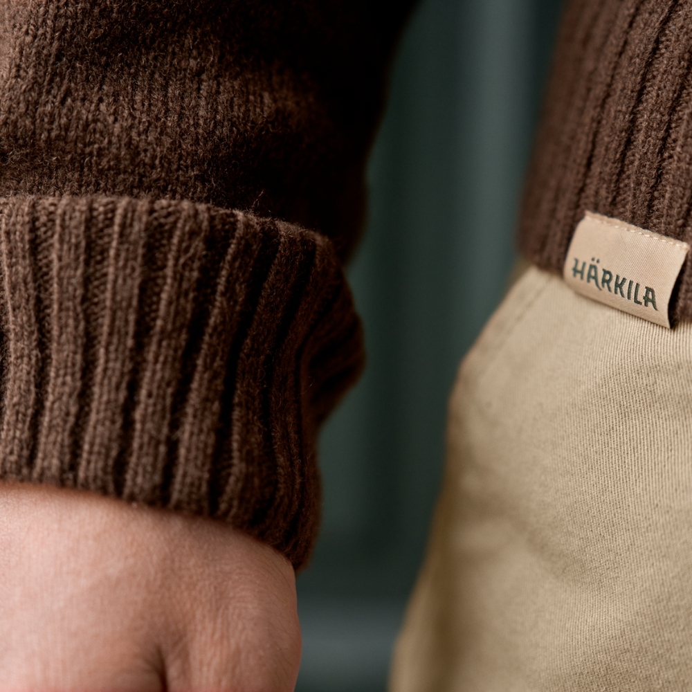 Pull en laine mrinos Vincent Col en V Demitasse Brown - Hrkila